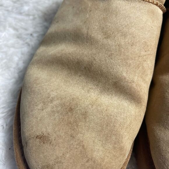 UGG Classic suede tan slippers plush wool lining and thick rubber soles Size 10 - Picture 7 of 11